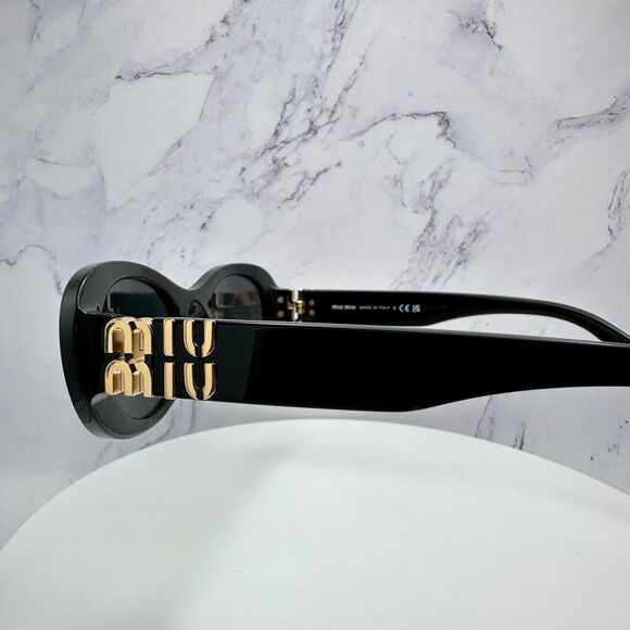 New MIU MIU Sunglasses - Picture 10 of 16
